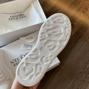 Alexander Mcqueen
