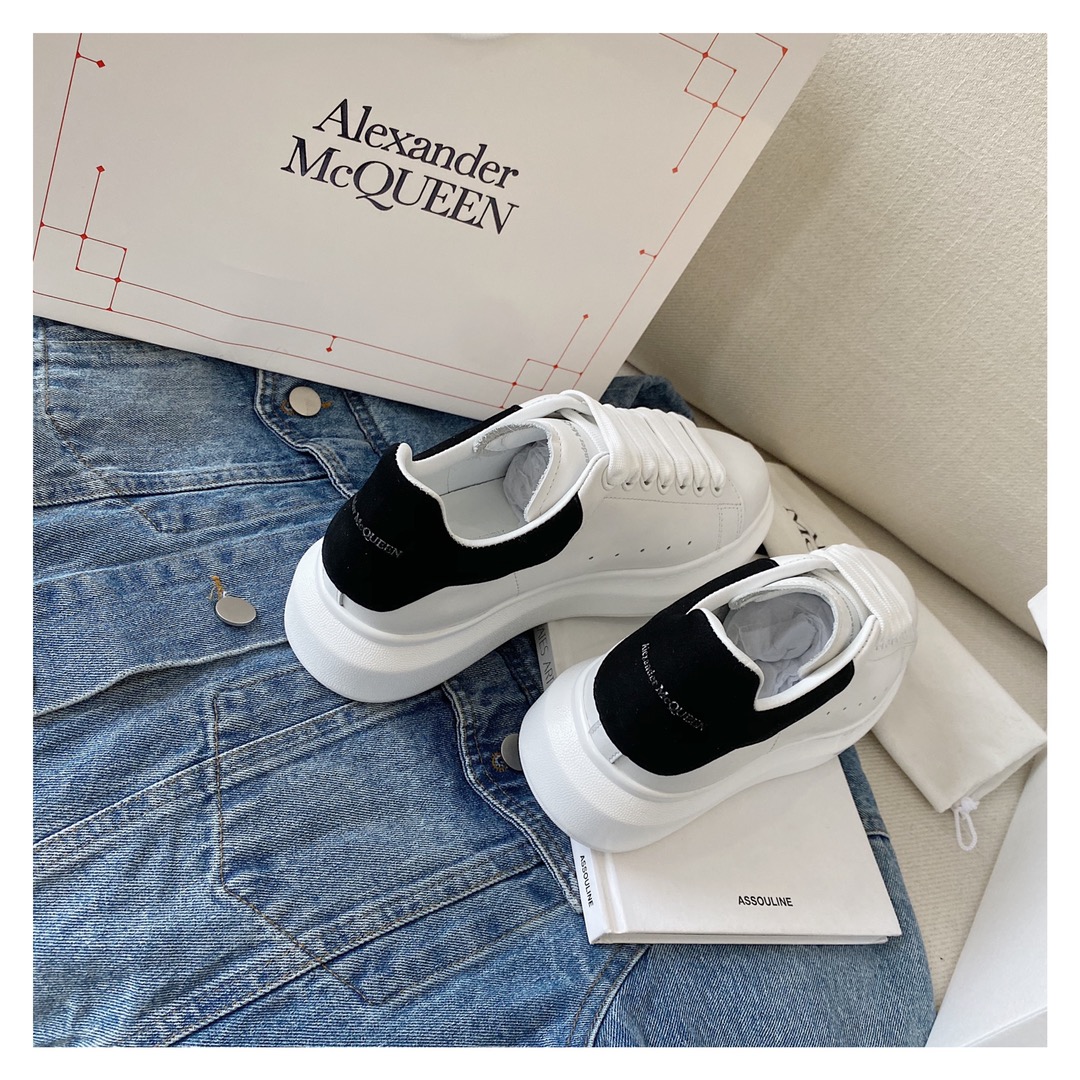 Alexander Mcqueen