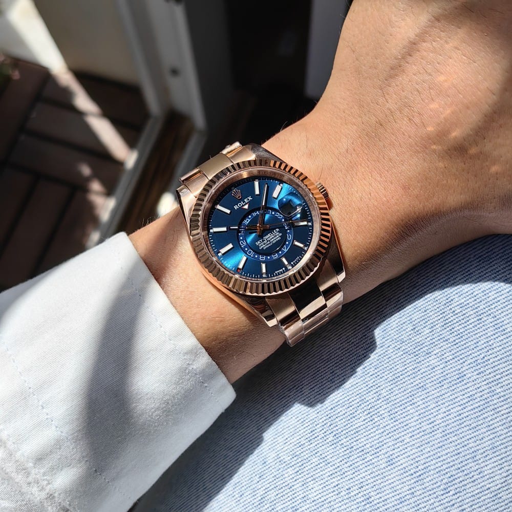 rolex sky dweller oyster rose gold blue dial 41mm - Image 3