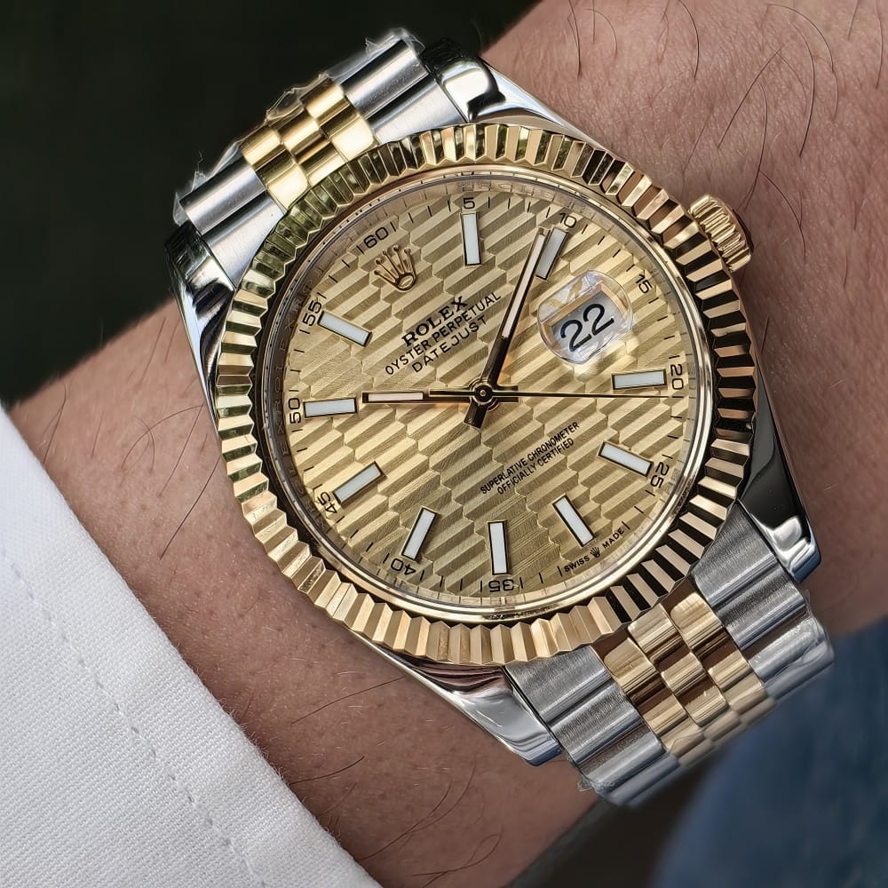 rolex datejust 41mm automatic watch - date function