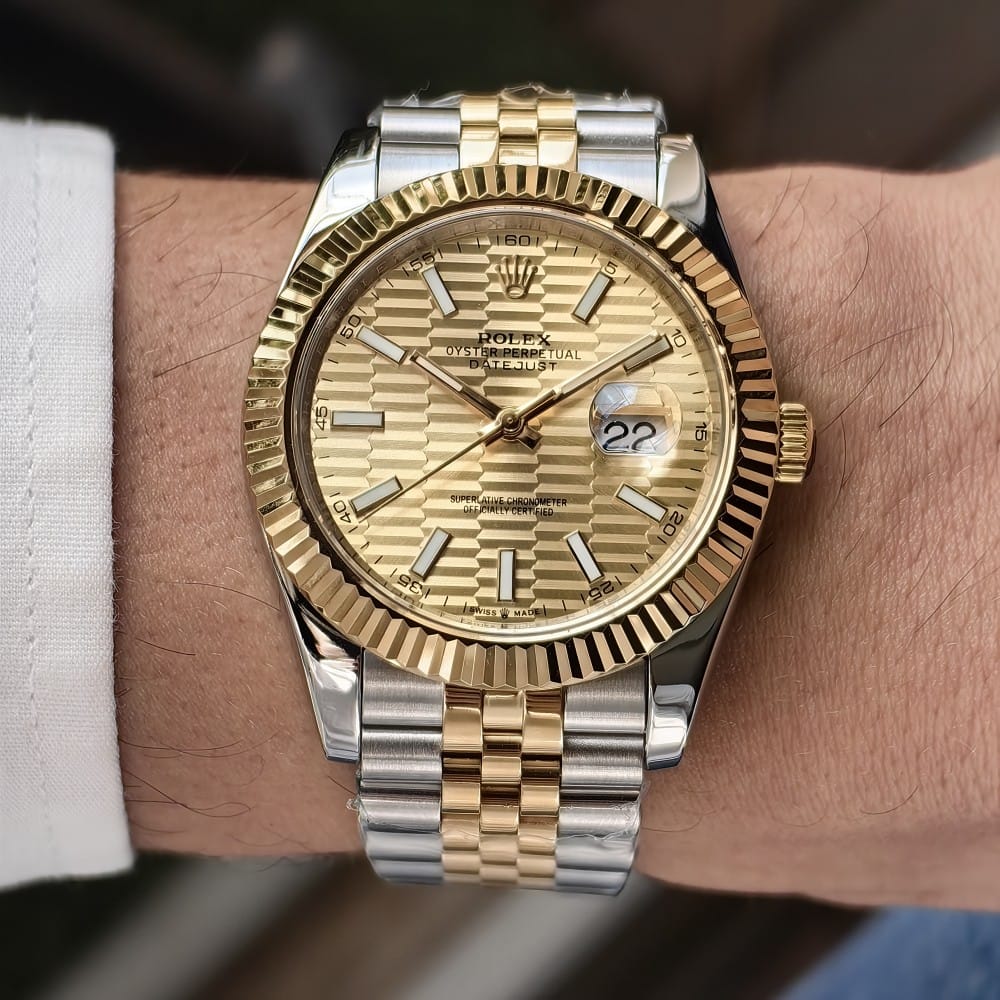rolex datejust 41mm automatic watch - date function - Image 3