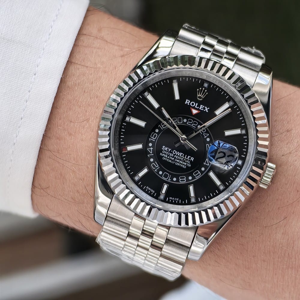 rolex sky dweller jubilee black dial 41mm - Image 3