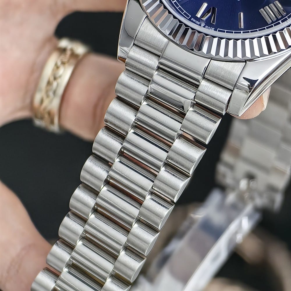 rolex day-date 36 silver green dial - 40mm automatic - Image 7