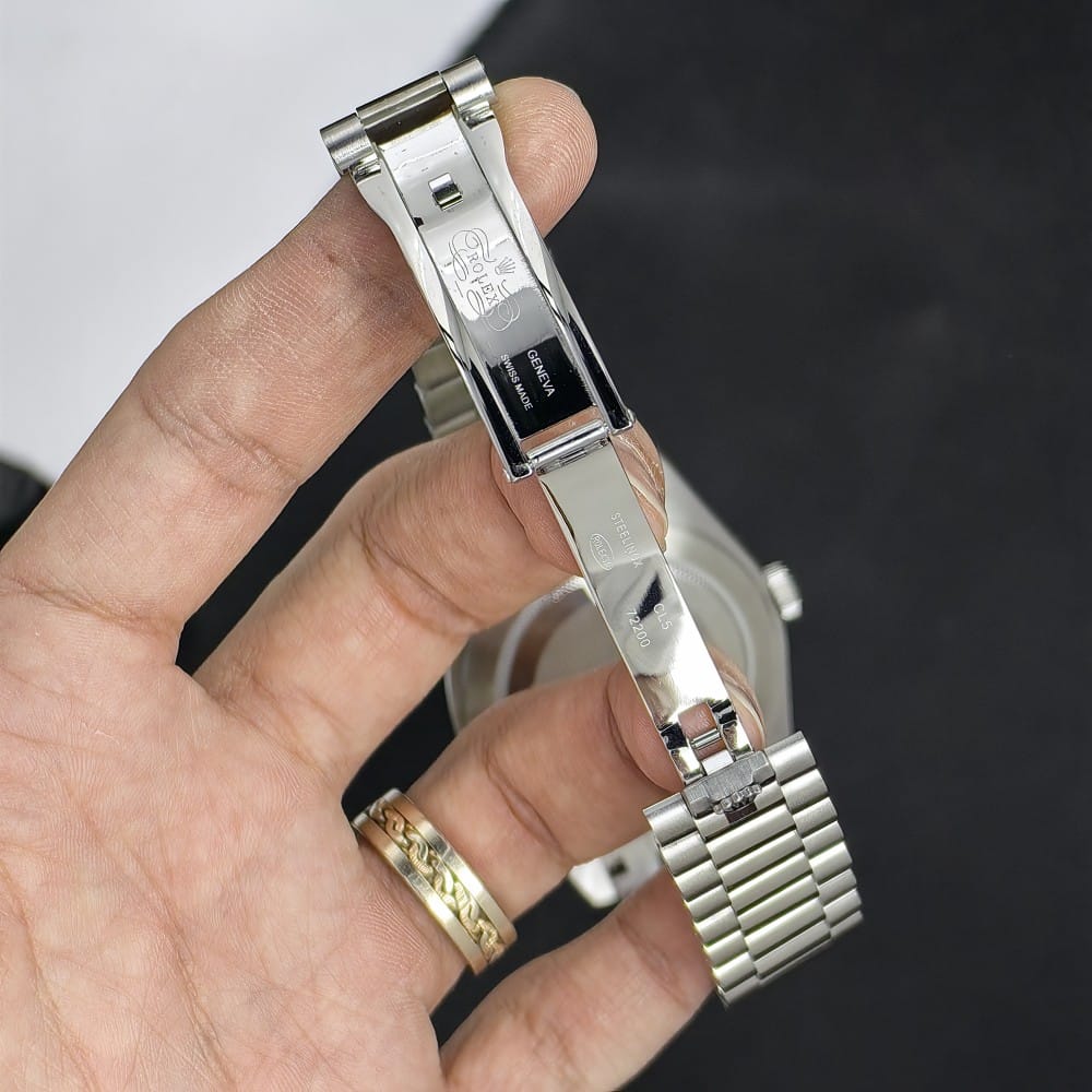 rolex day-date 36 silver green dial - 40mm automatic - Image 4