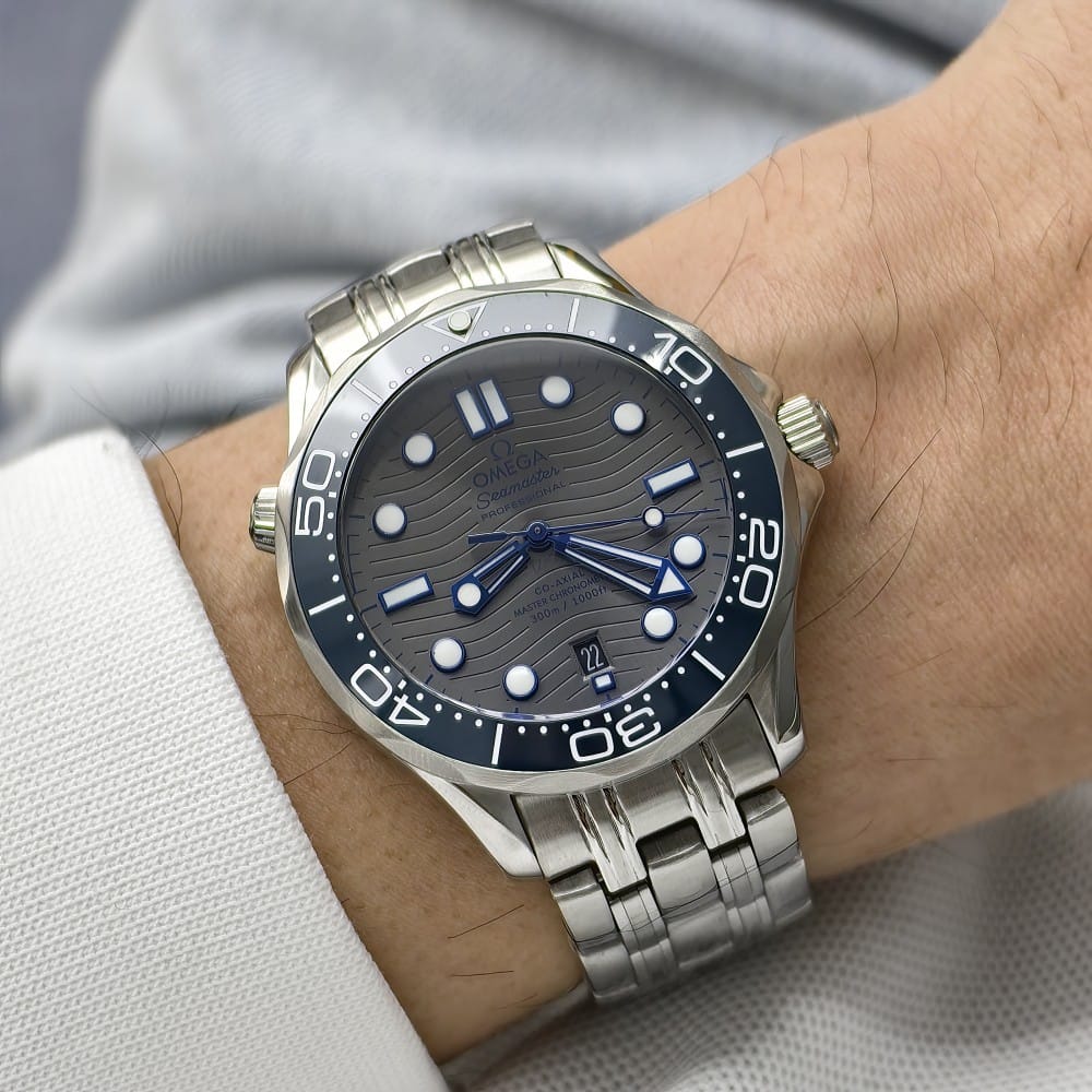 omega seamaster diver 41mm automatic watch - Image 3
