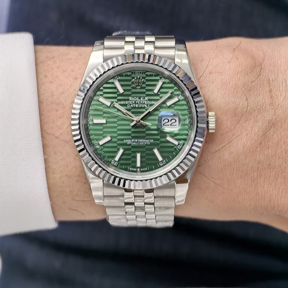 rolex datejust 41mm mosaic green dial watch - Image 3