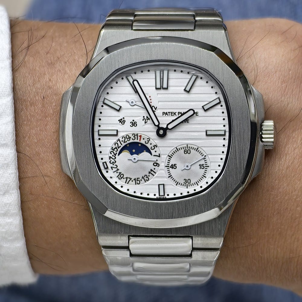 patek philippe nautilus 5712 white 41mm stainless steel watch - Image 4