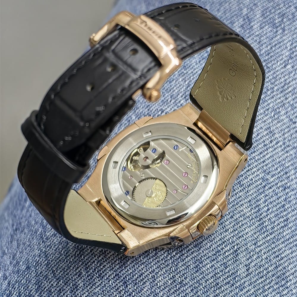 patek philippe nautilus 5712 rose gold black leather - Image 4