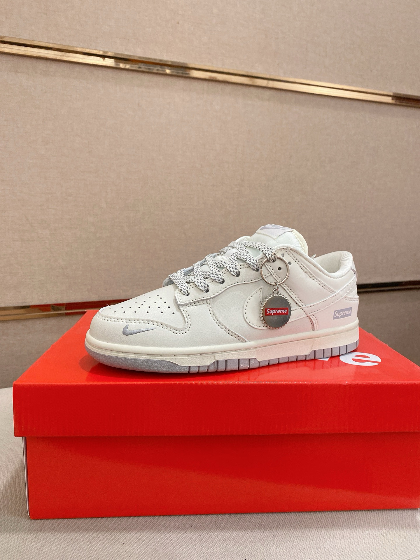 supreme x nike dunk low white sneakers - size 35/44