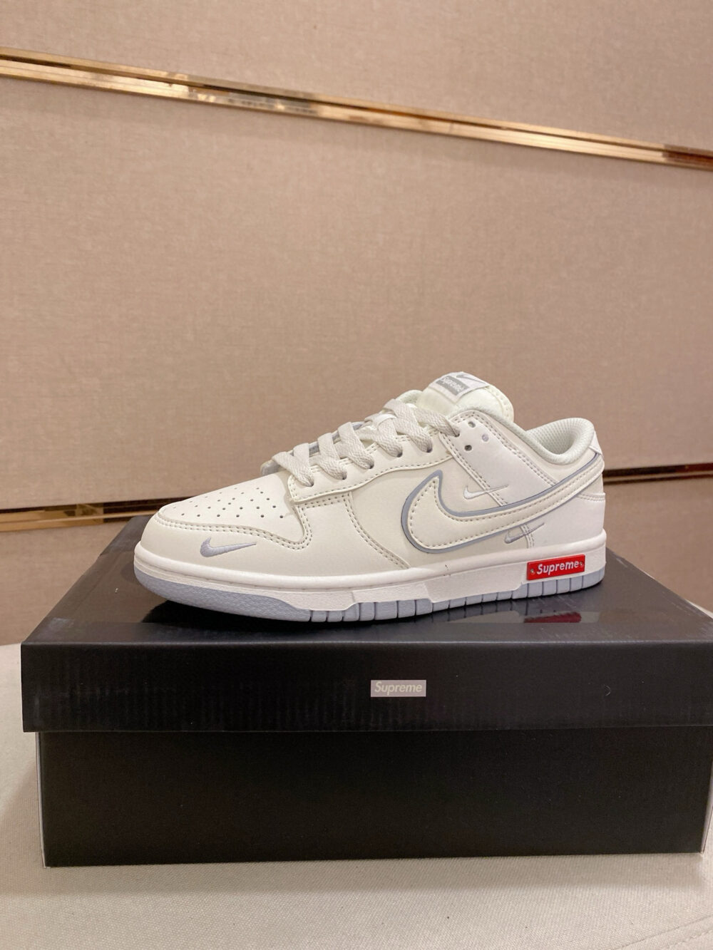 nike dunk low x supreme white 35/44