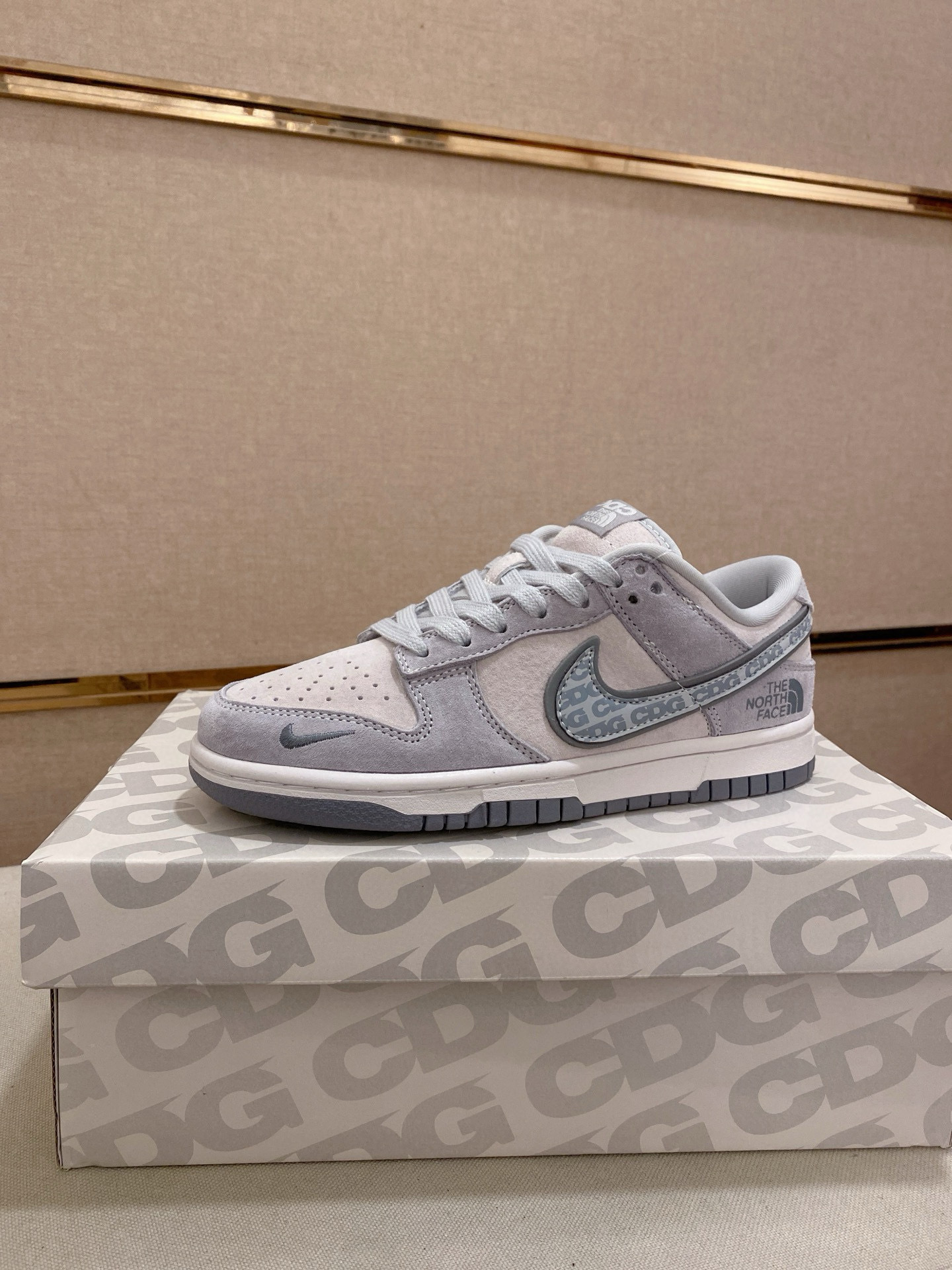 cdg x nike dunk low grey size 35/44