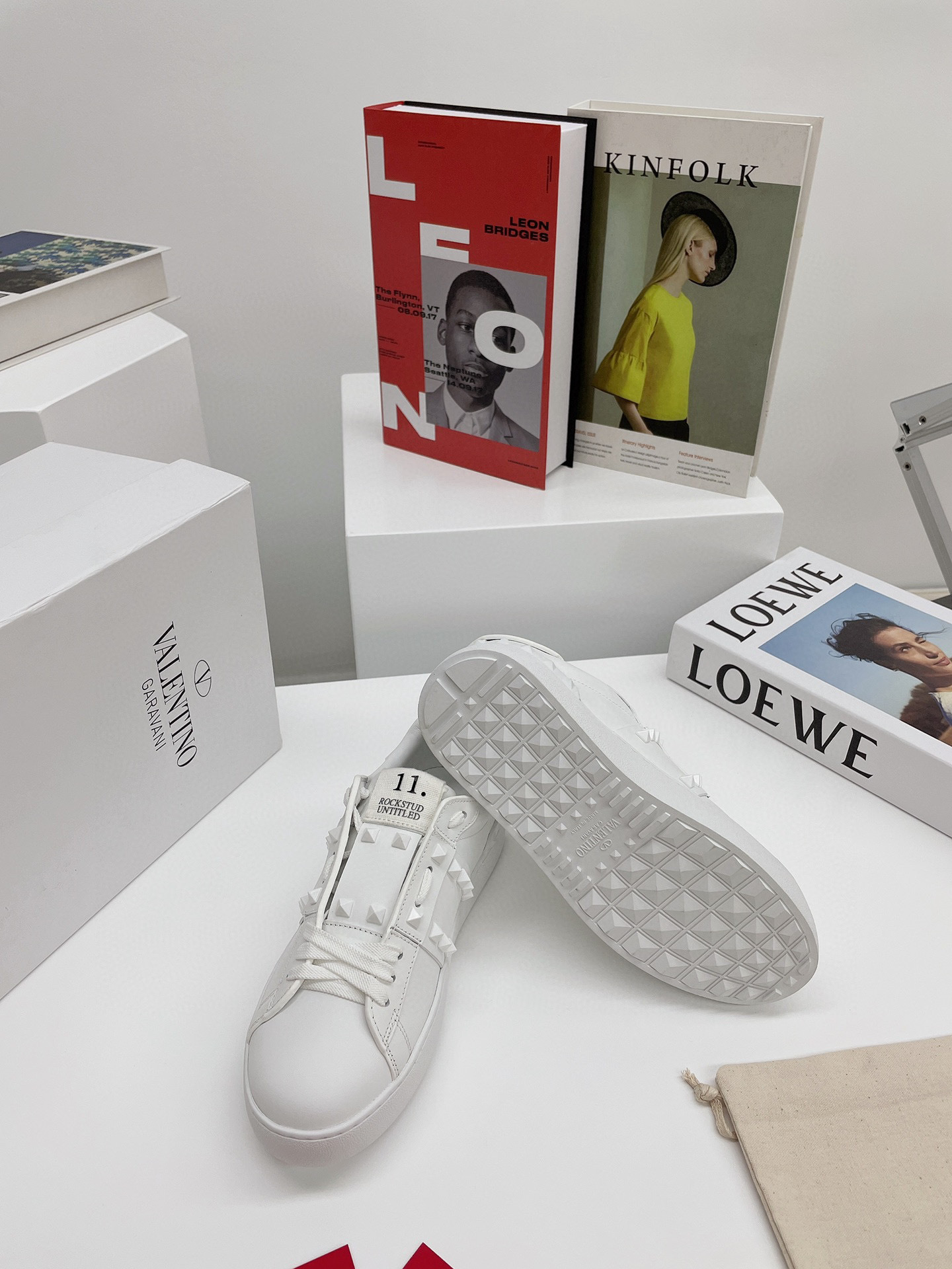 valentino rockstud untitled sneakers - size 11