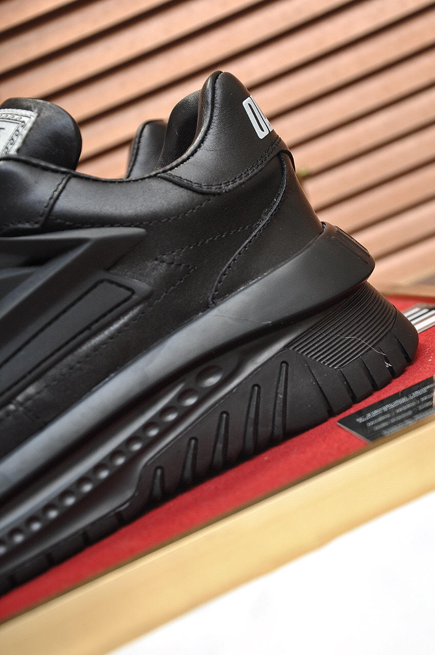 versace black casual sneakers size 38-44 - Image 2