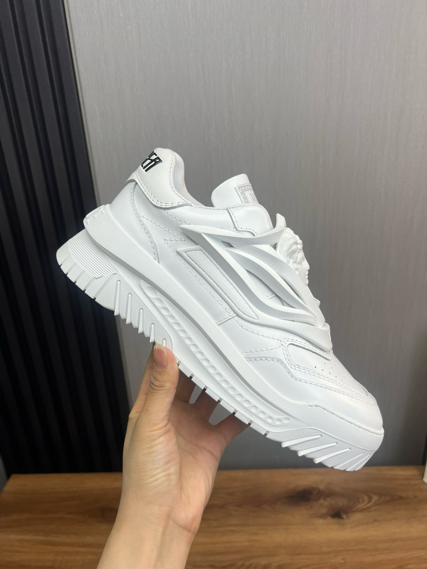 versace casual sneakers in white, size 38/44 - Image 2