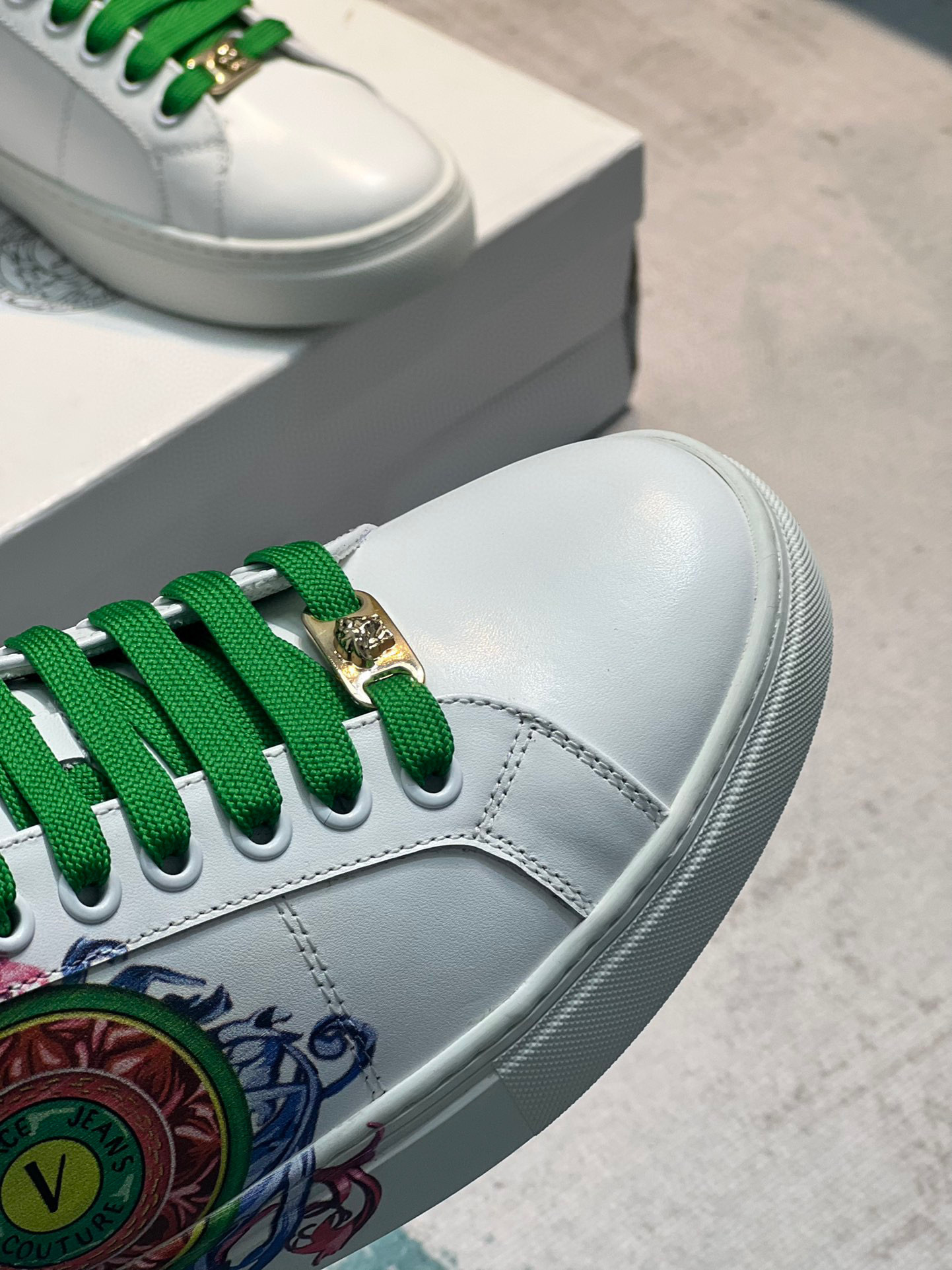 versace casual sneakers 38-43 with colorful design - Image 2