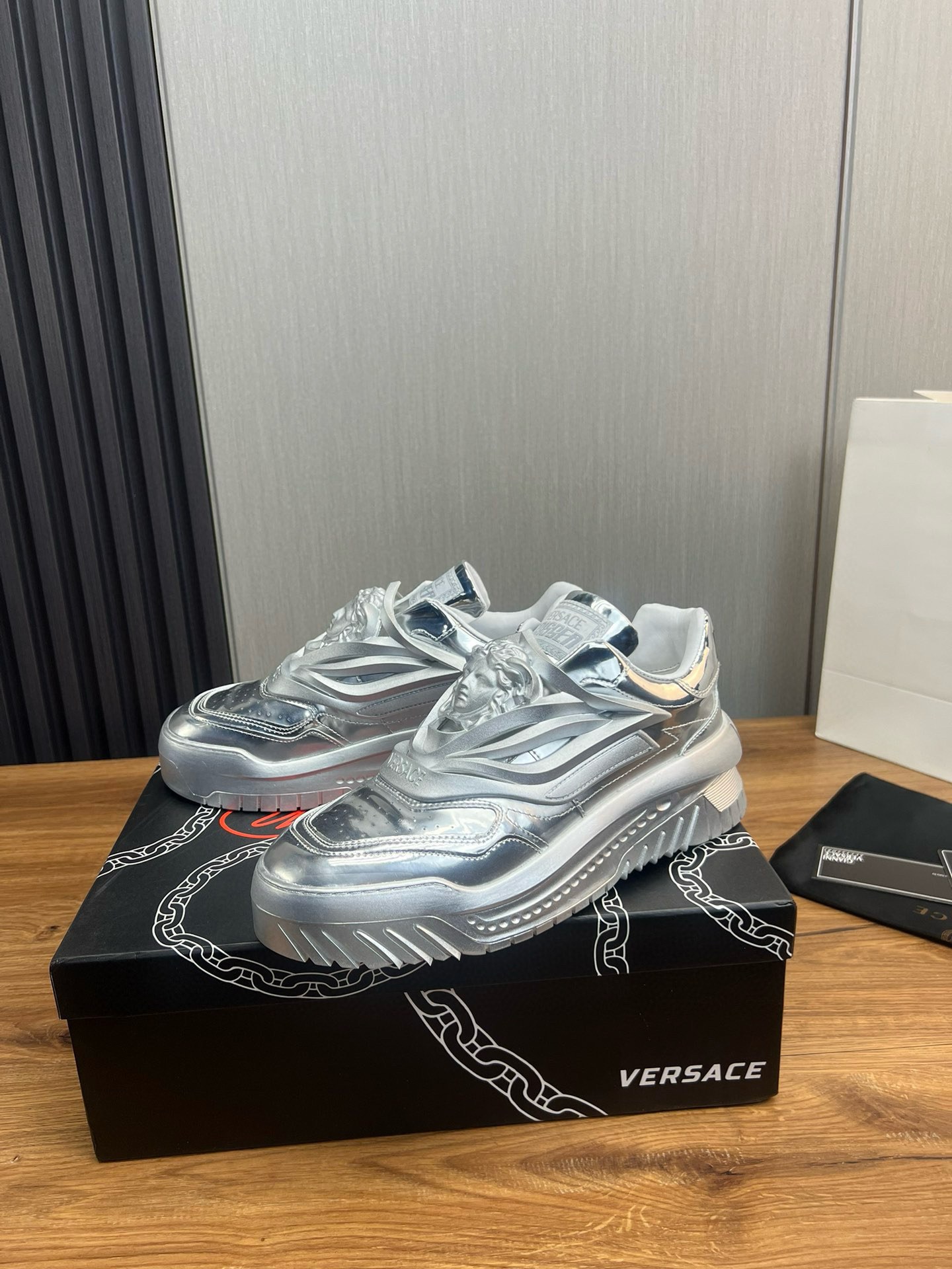 versace silver casual sneakers 38/44 - Image 2