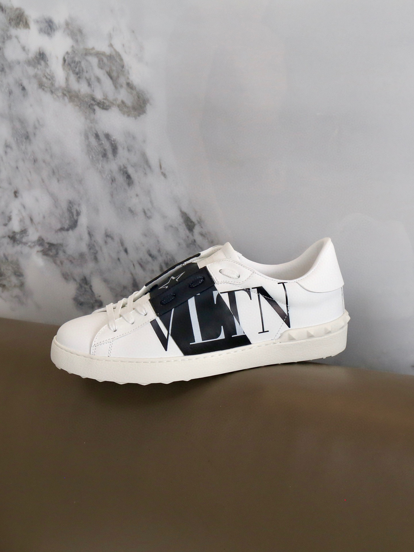 valentino vltn couples sneakers - sizes 35-44 - Image 2
