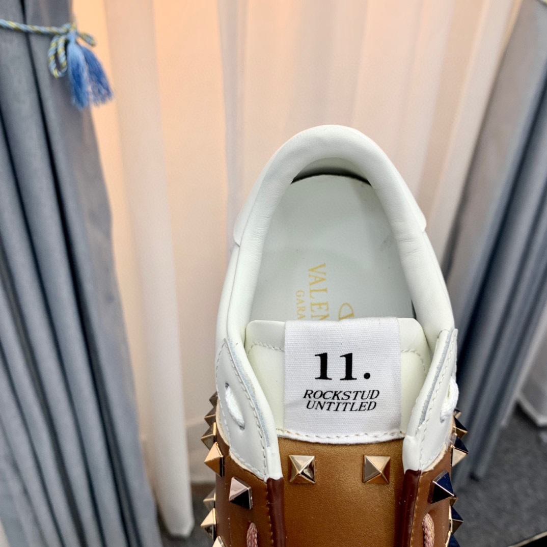 valentino couples sneakers 35-44 with studded strap - Image 2