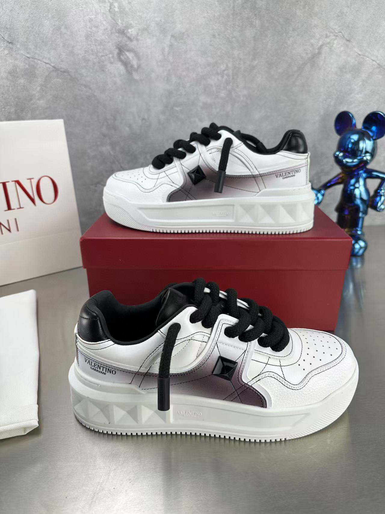valentino couples sneakers - size 35/44 - Image 2