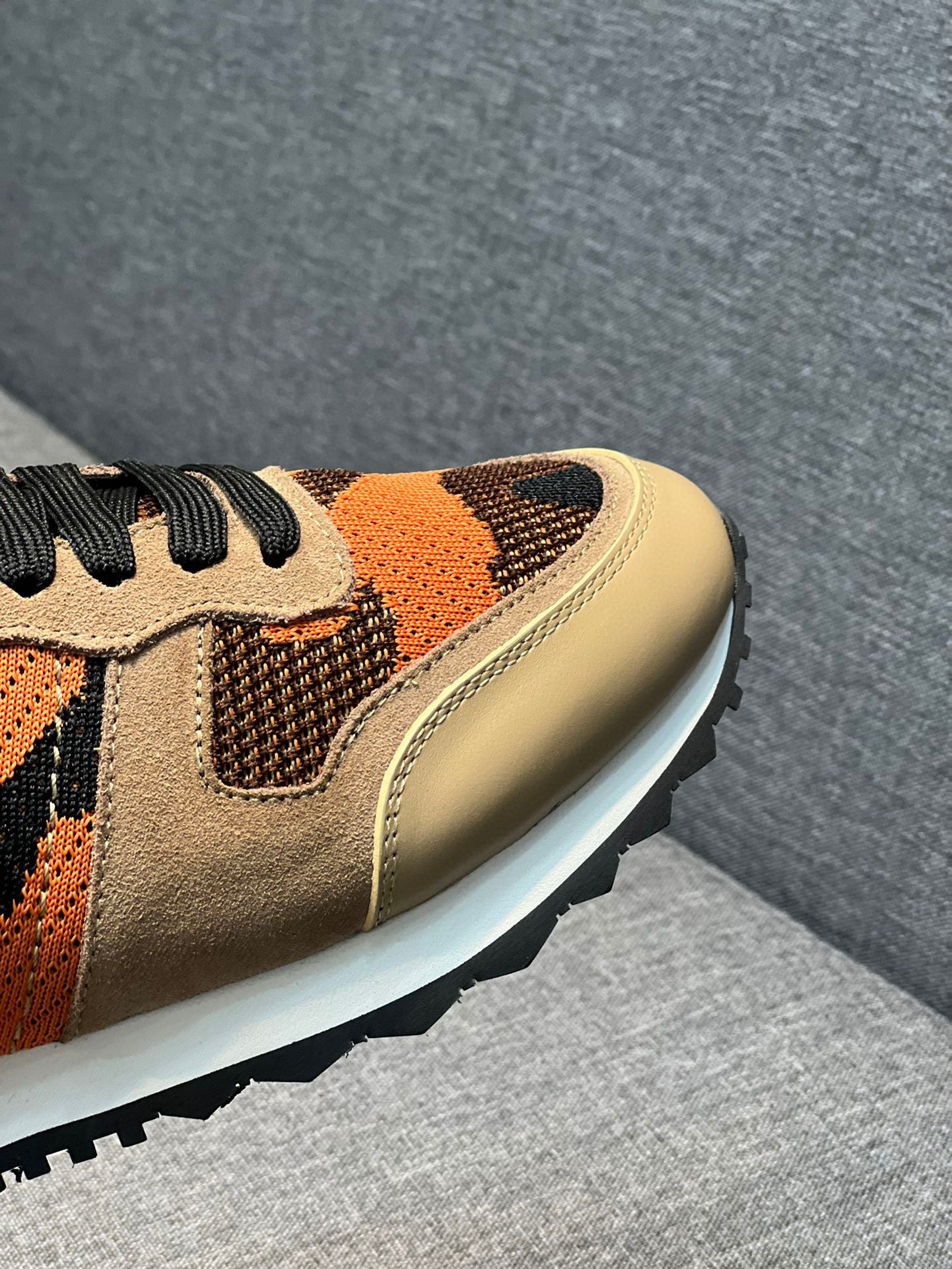 valentino casual sneakers size 38-44 - Image 2