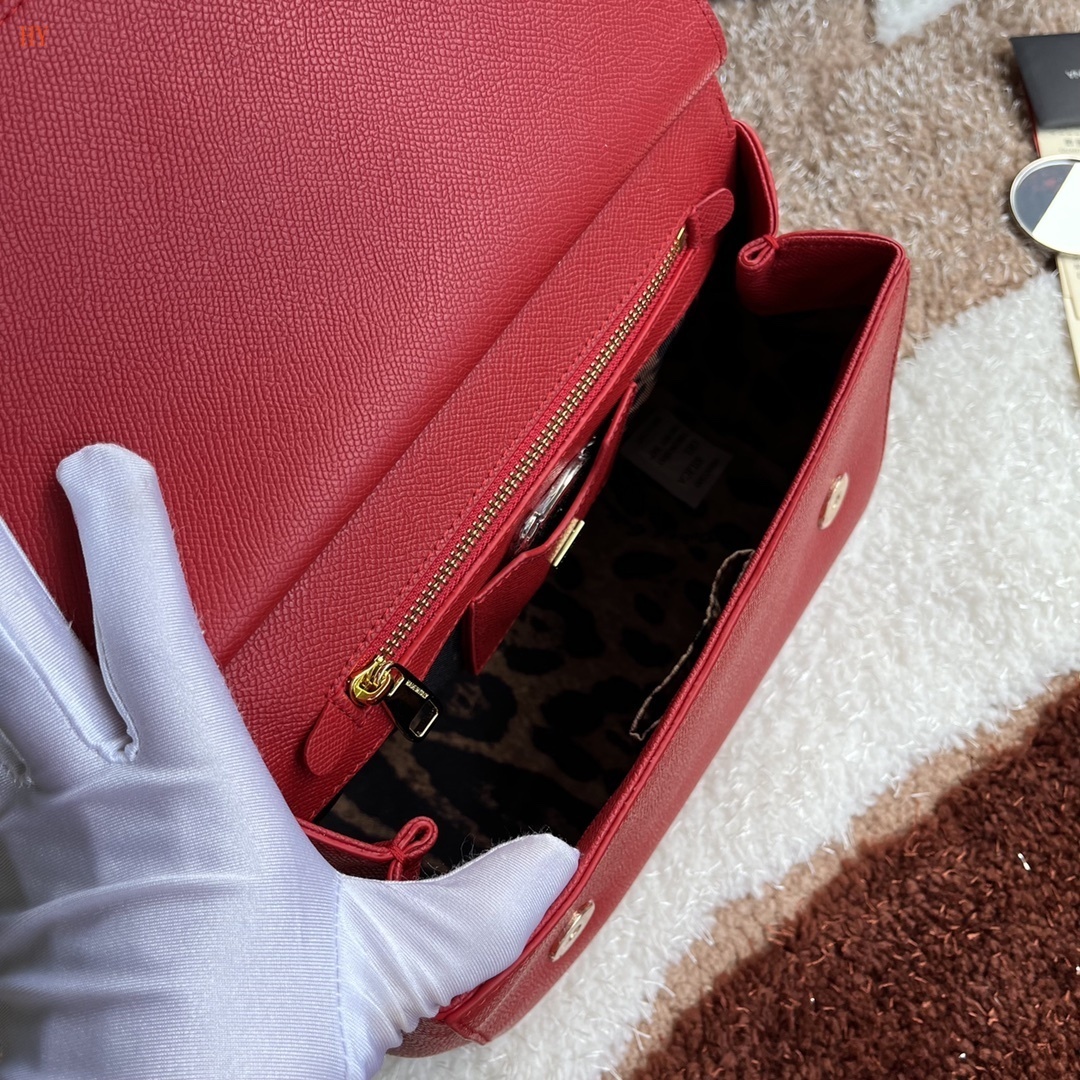 dolce & gabbana red handbag 25x20x12 cm - Image 2