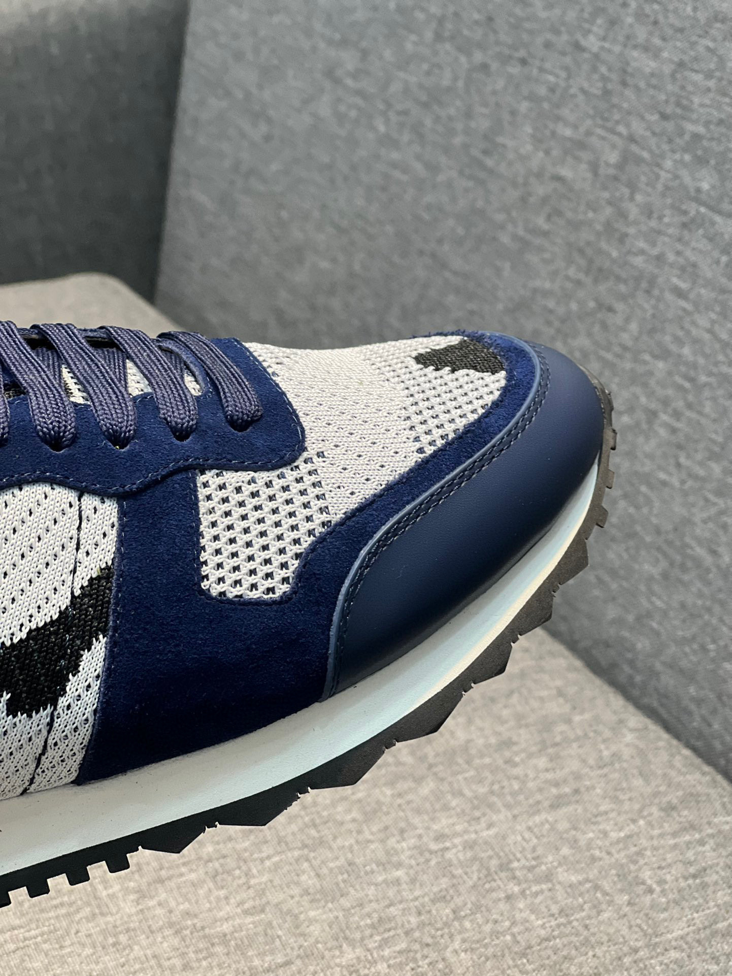 valentino casual sneakers size 38-44 - Image 2