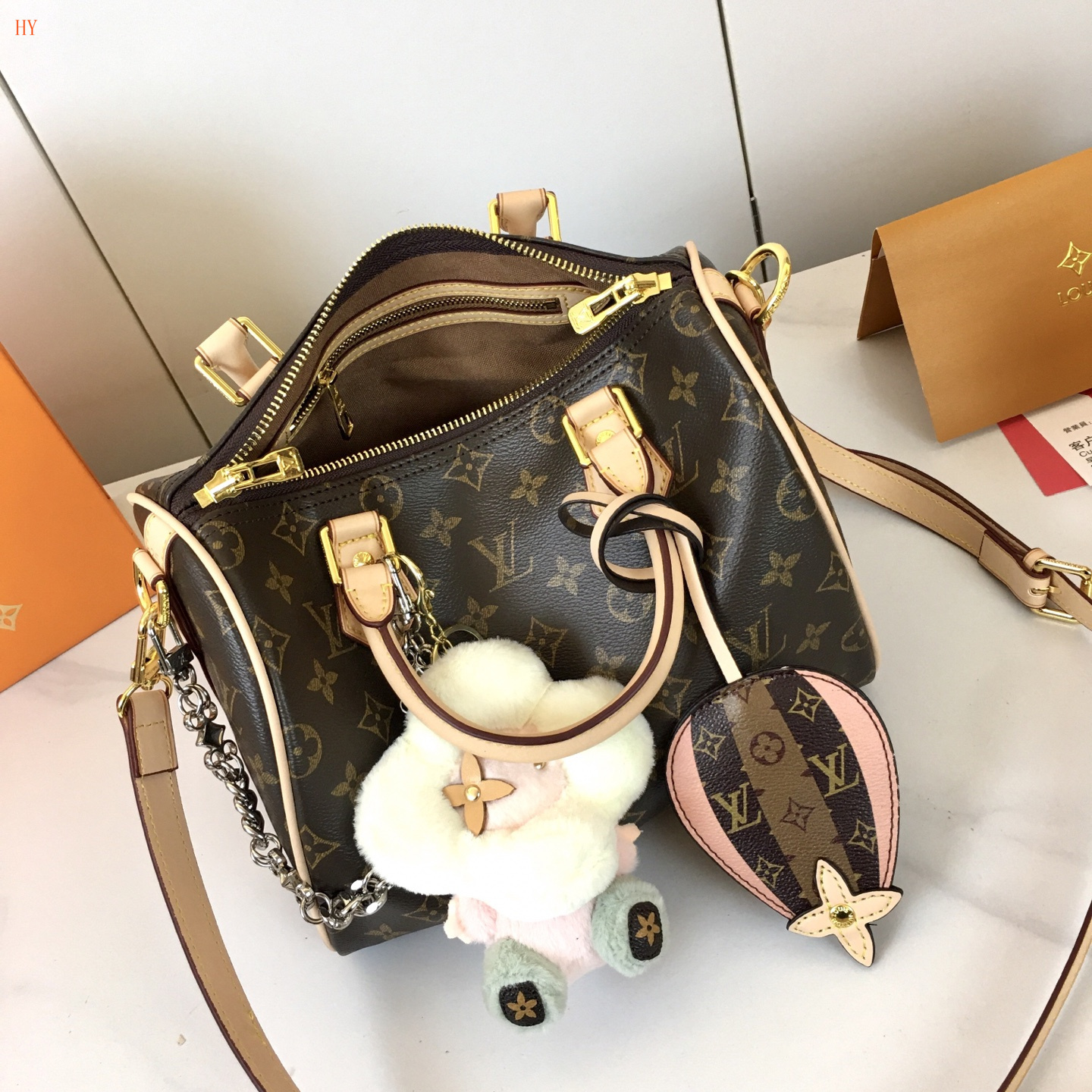 louis vuitton monogram mini bag 25x19x15 cm, 523032 - Image 2