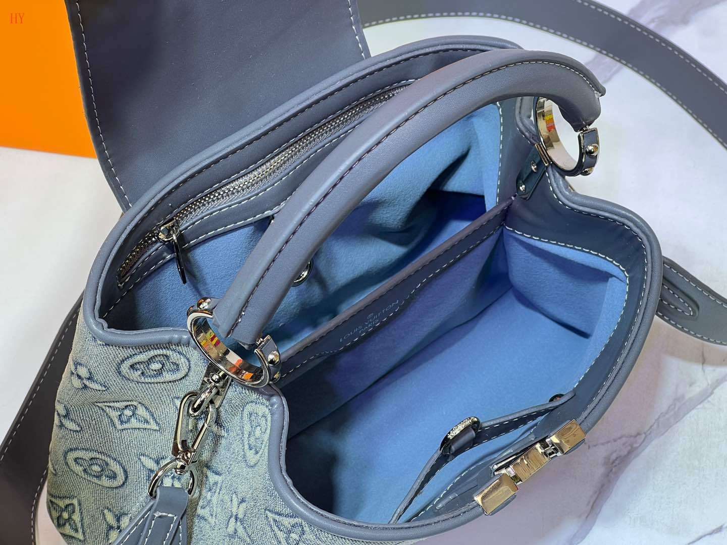 louis vuitton gray monogram canvas handbag 27x17.93x9 - Image 2