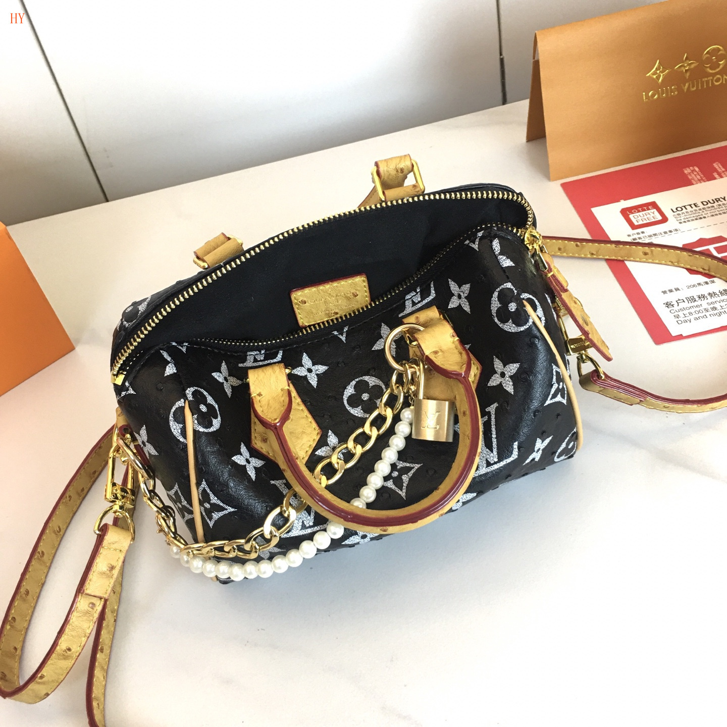 louis vuitton monogram mini handbag 20.5x13.5x12 cm - Image 2