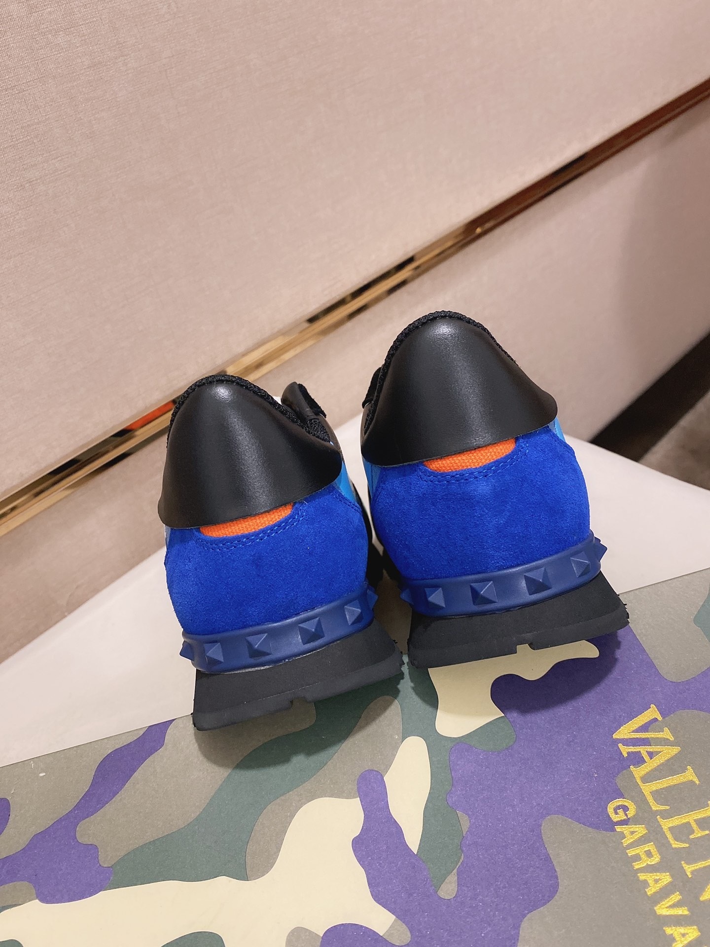 valentino casual sneakers size 38-44 - Image 2