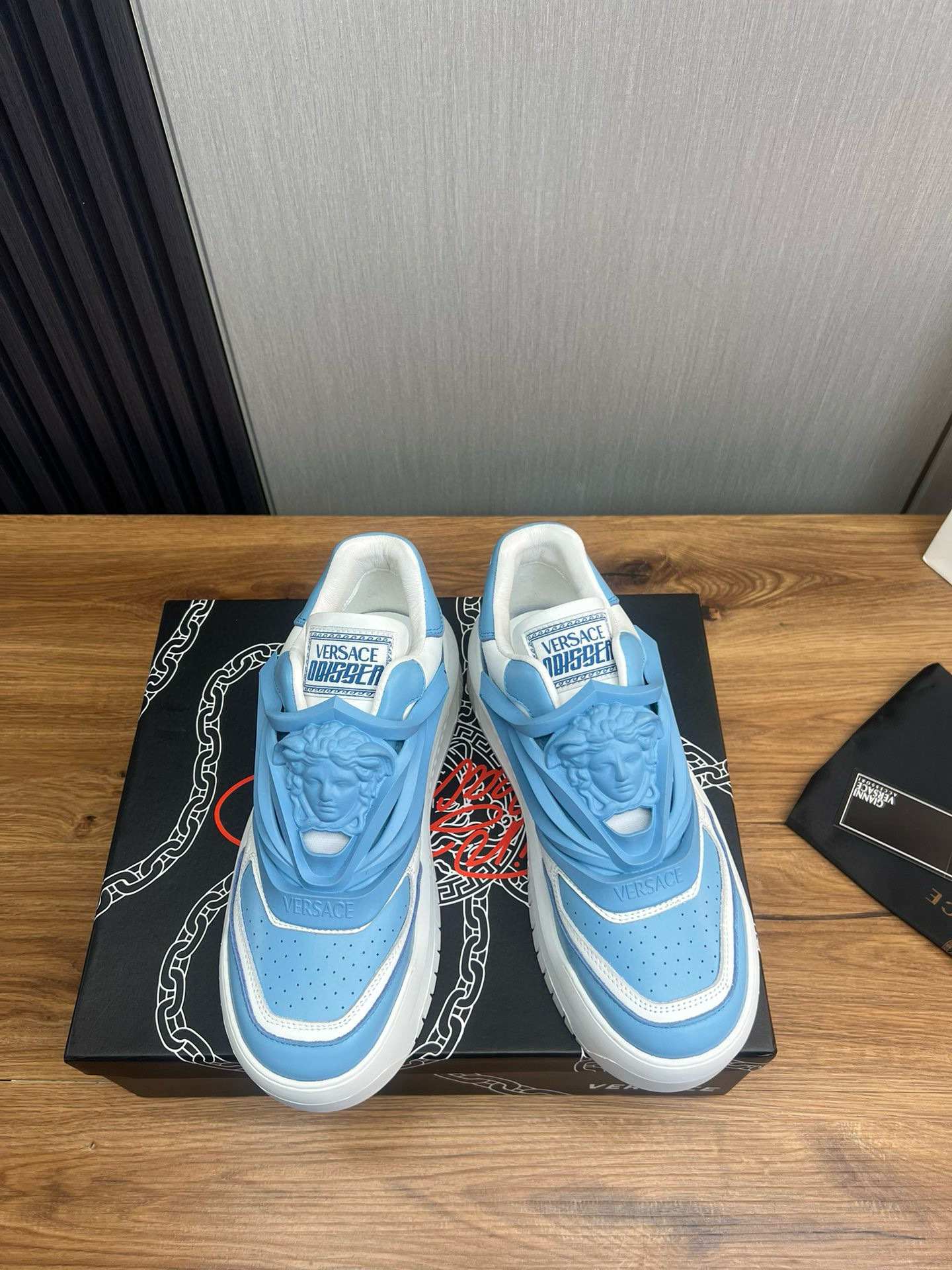 versace casual sneakers in blue/white - size 38/44 - Image 2