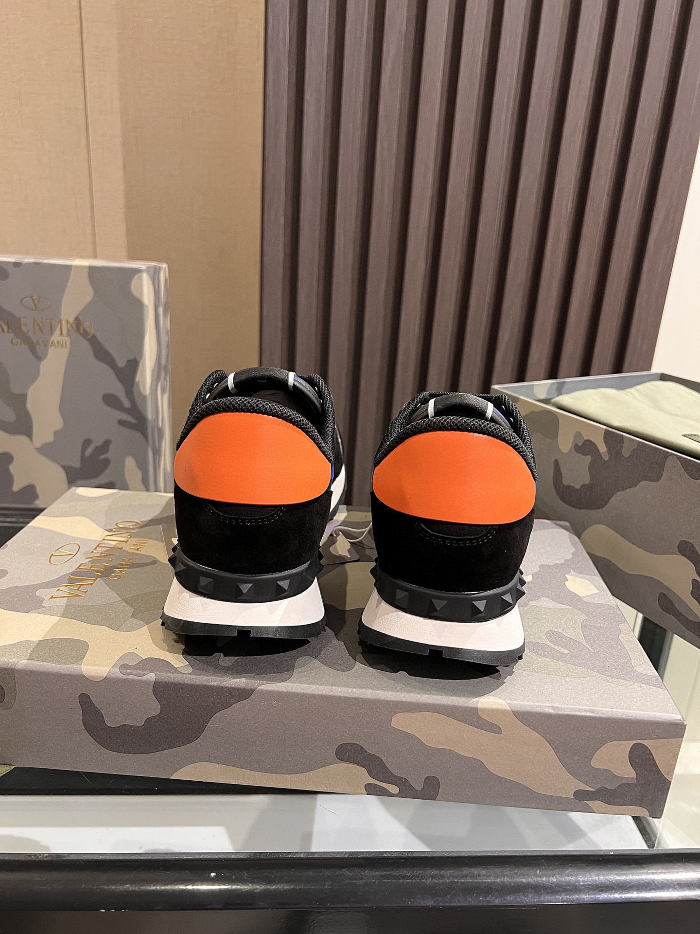 valentino camouflage sneakers 38-44 - Image 2