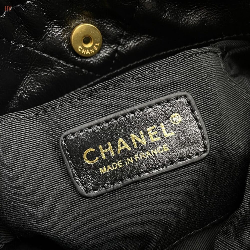 chanel black leather drawstring bag with pearl chain - Image 2
