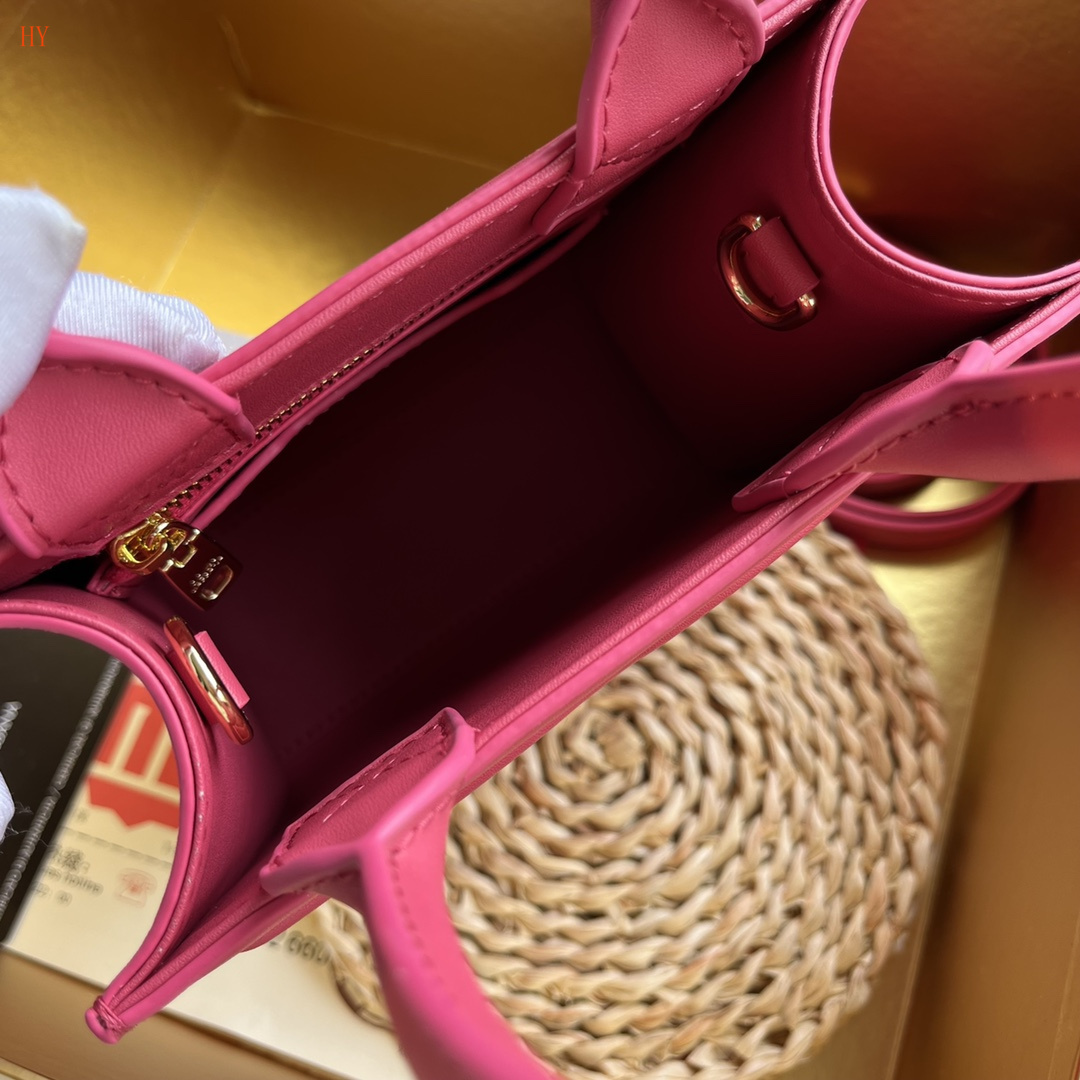 dolce & gabbana pink dg logo handbag 17.5x16.5x8 cm - Image 2