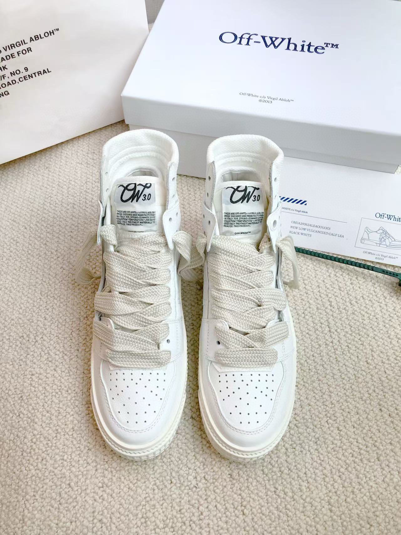 off-white high-top sneakers - size 35/44 - Image 2