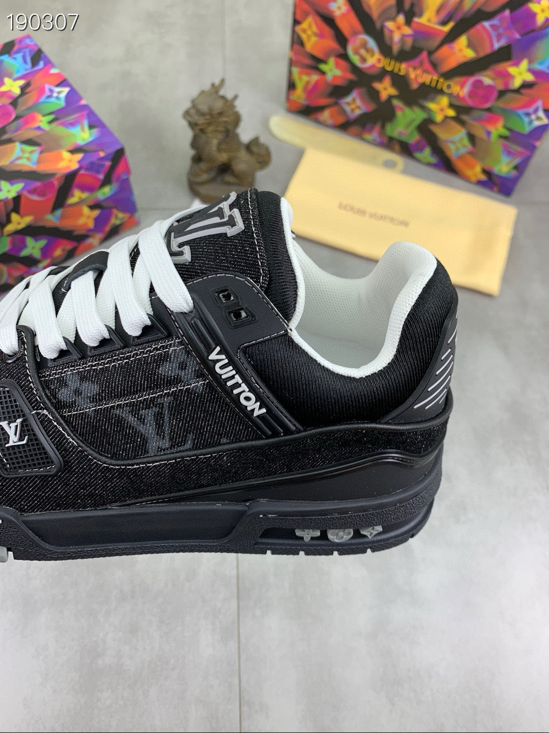louis vuitton l sneakers size 38-44 cl320 - Image 2