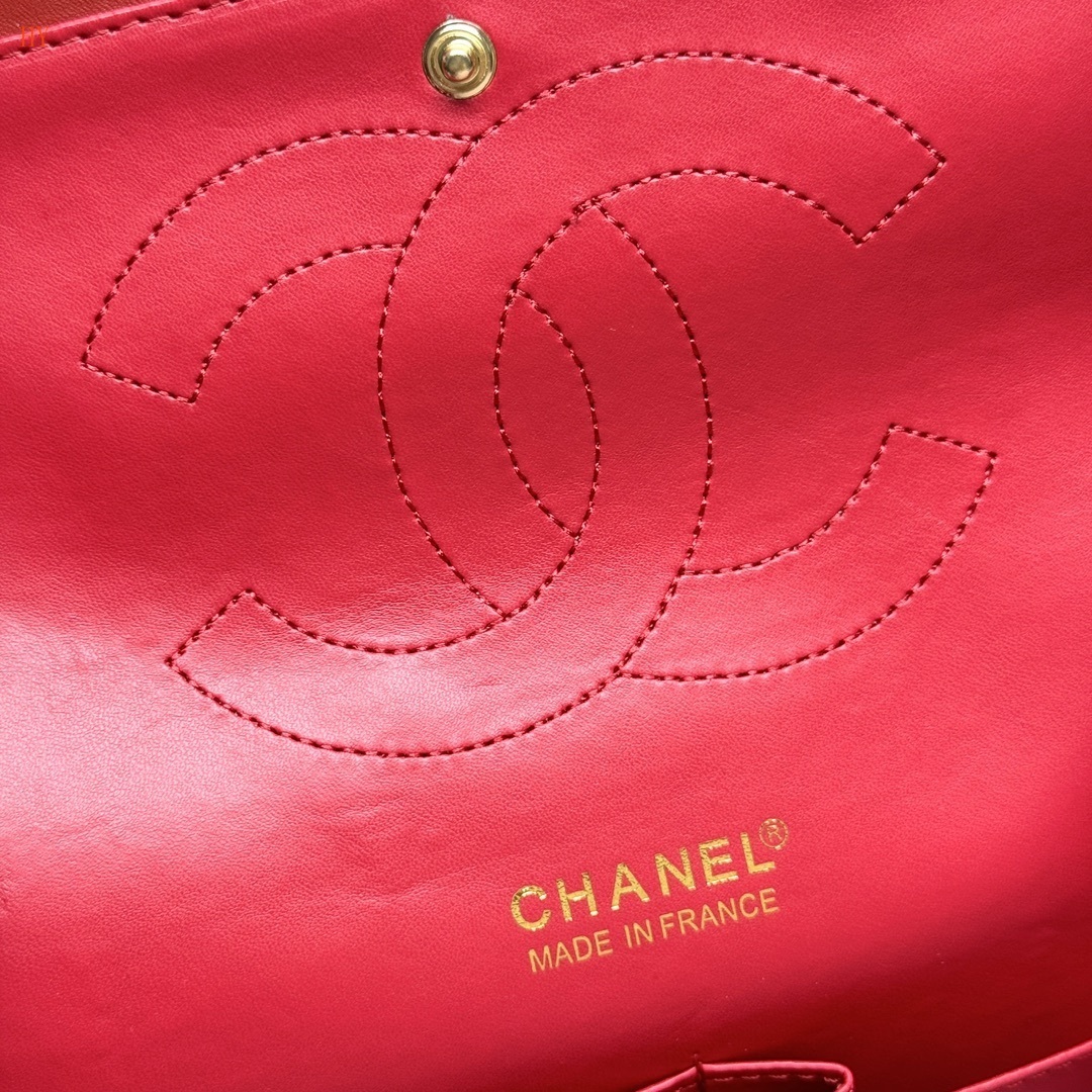 chanel red quilted flap bag - 33x22x9 cm - Image 2