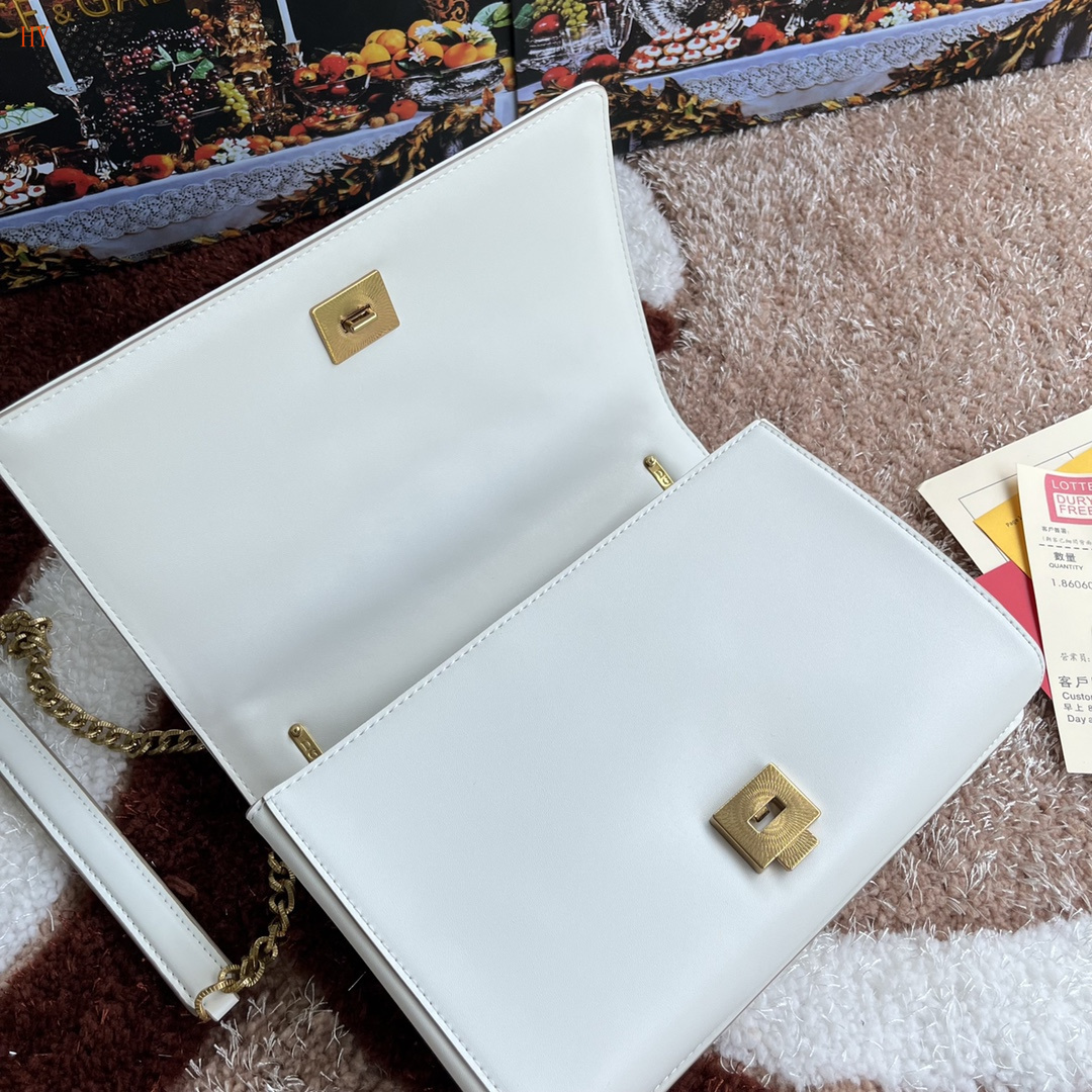 dolce & gabbana white quilted handbag 26*18*7.5 - Image 2