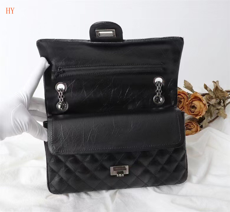 chanel black quilted handbag 25.5x17x7.5 cm - Image 2