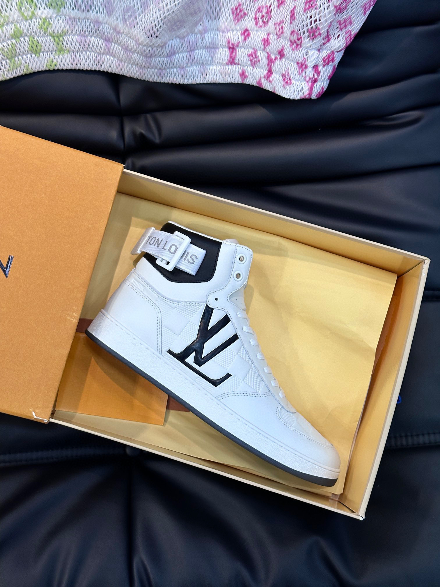 louis vuitton high-top sneakers size 38-44 - Image 2