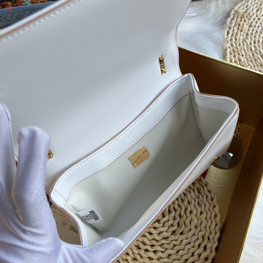 dolce & gabbana dg logo white shoulder bag - Image 2