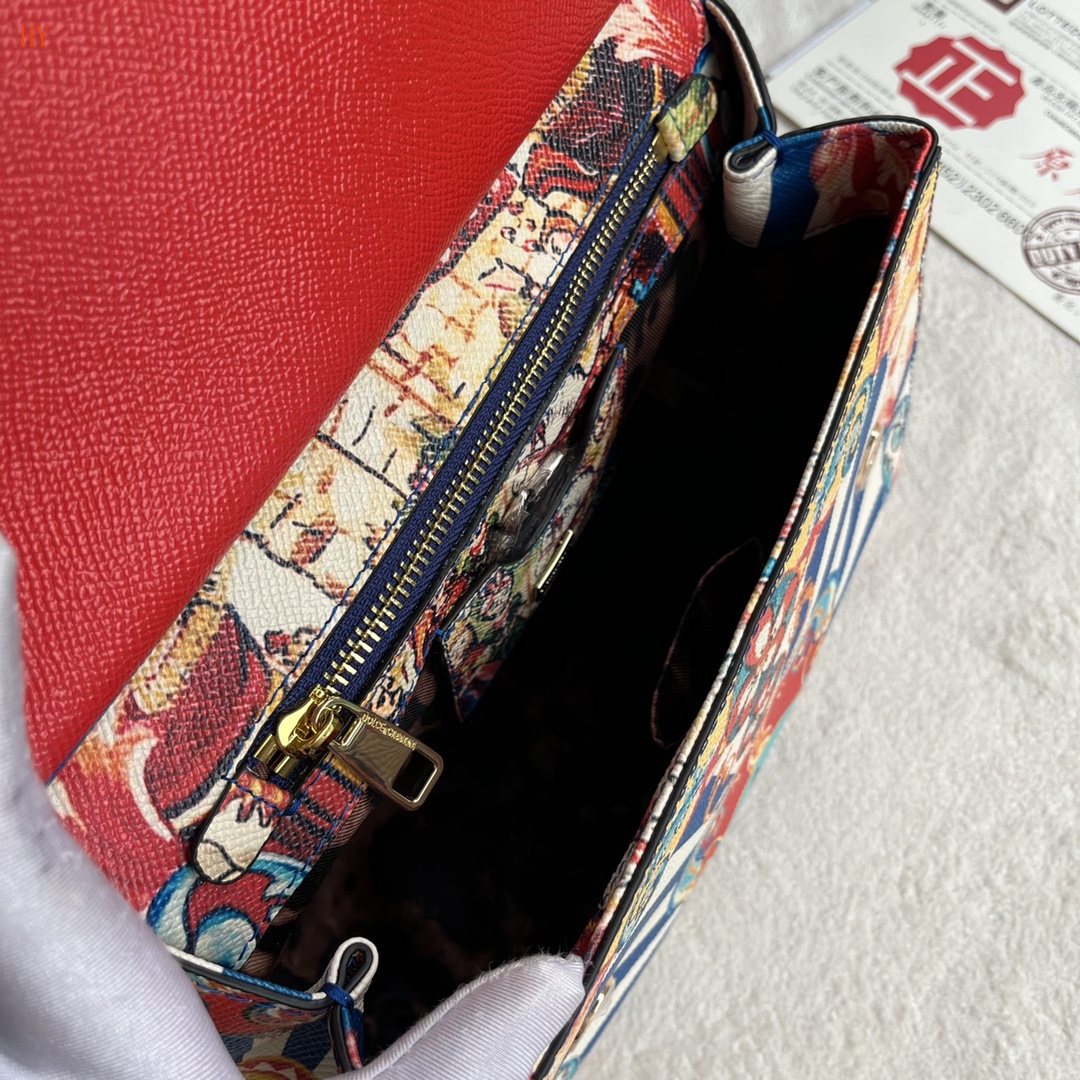 dolce & gabbana printed handbag 25x20x12.5 cm - Image 2