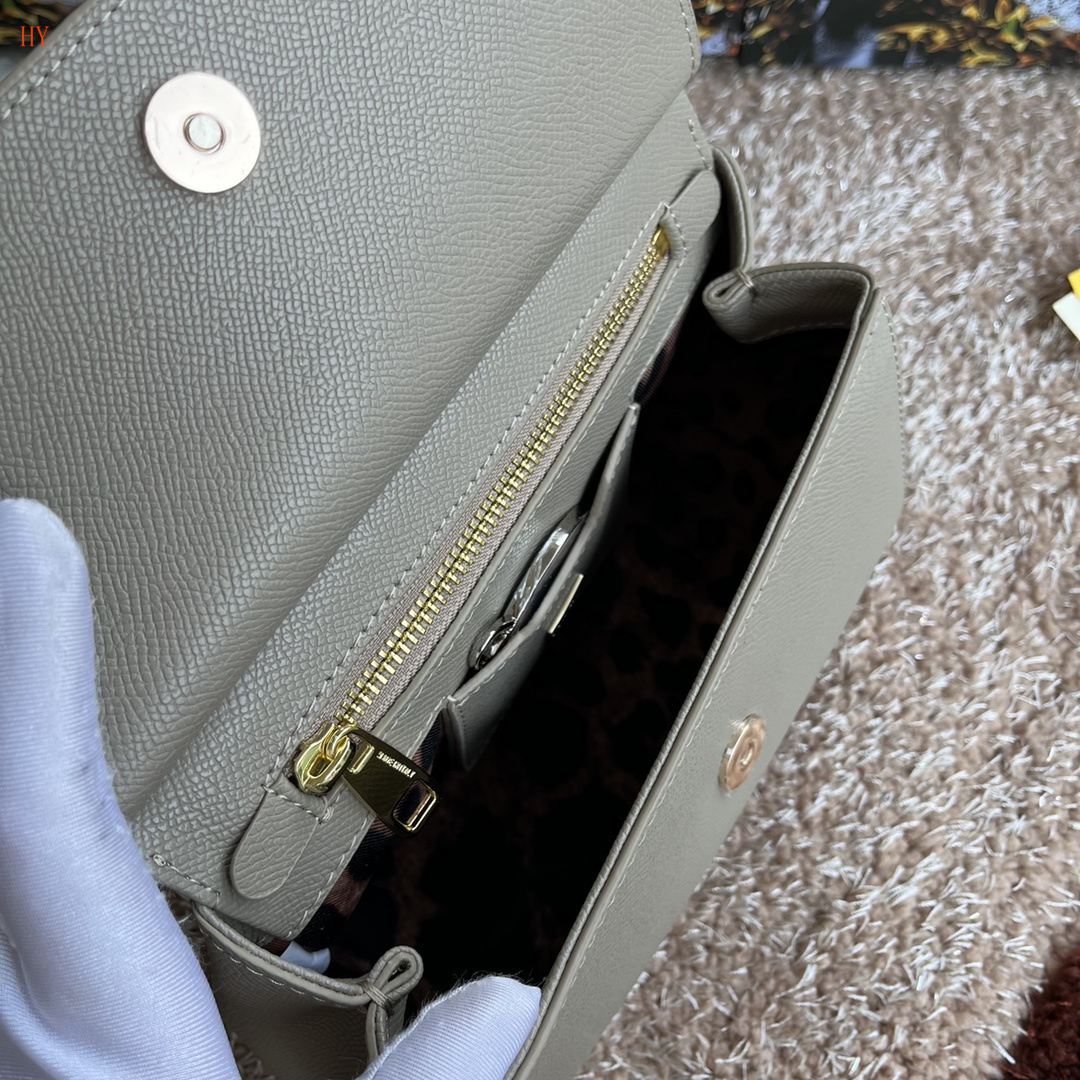 dolce & gabbana handbag 20*17*7 - elegant beige - Image 2