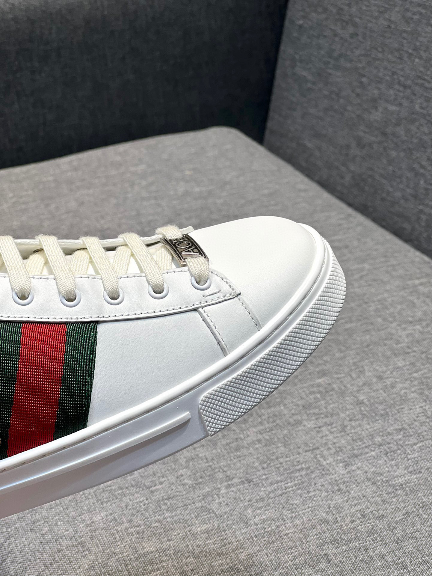 gucci g couples sneakers 35-44 with bear design - Image 2