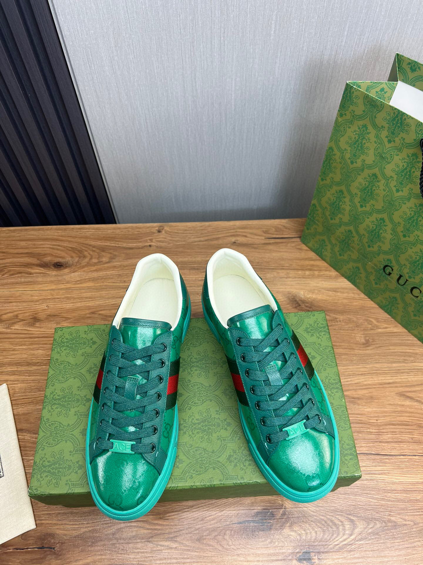 gucci green sneakers for couples, sizes 35-44 - Image 2