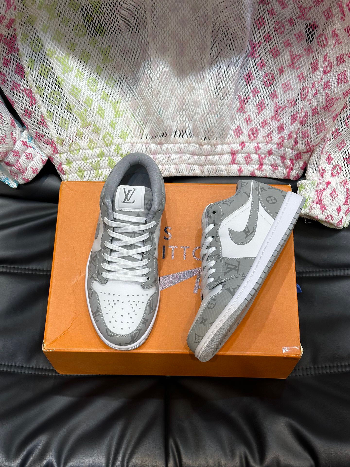 louis vuitton x nike air jordan 1 - size 38-44
