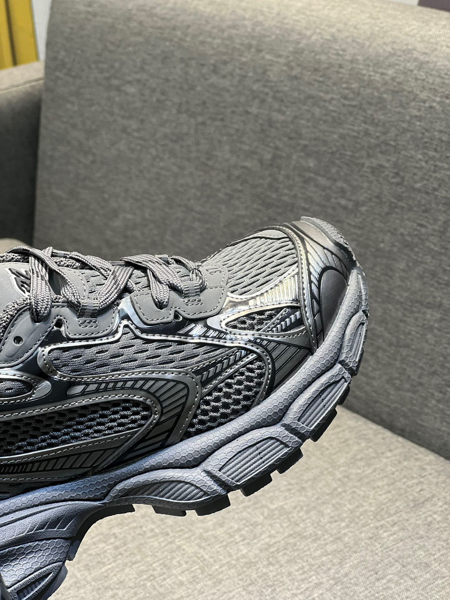 balenciaga unisex sneakers - size 35-44 - grey - Image 2