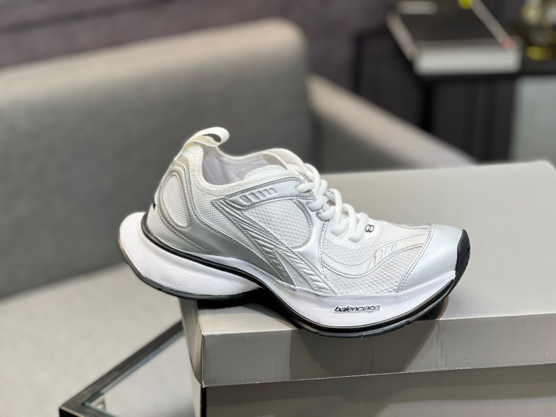 balenciaga white sneakers for couples - sizes 35-44 - Image 2