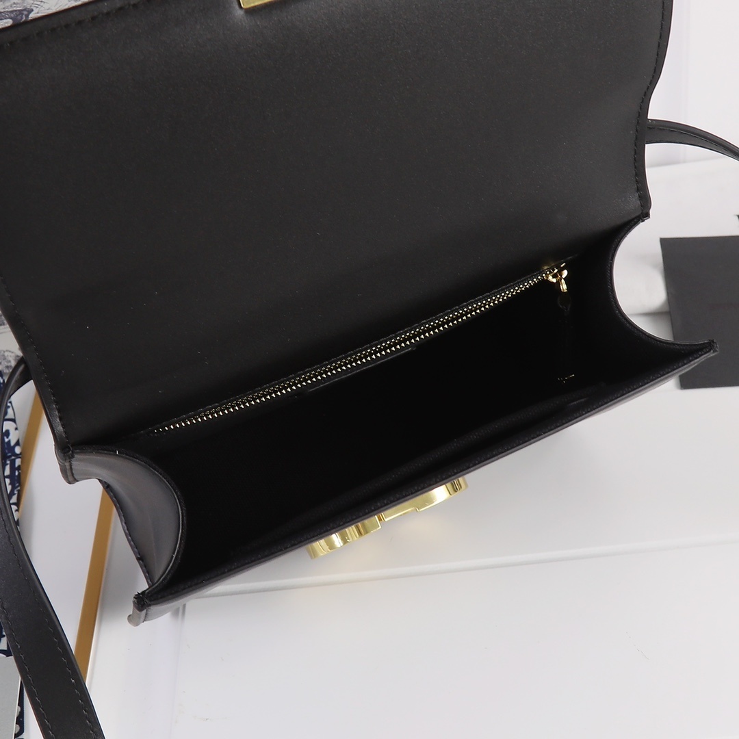 dior black leather handbag 24x17x8 cm - Image 2