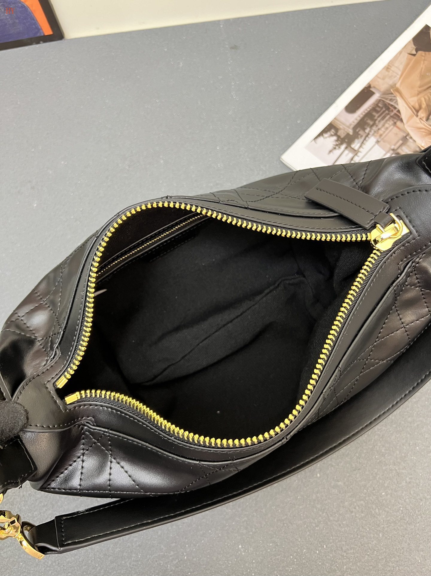 dior black quilted handbag 33x16x15 cm - Image 2